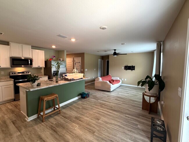 Building Photo - 1719 Paisleigh Dr