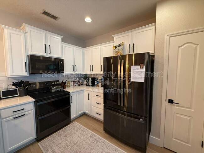 Building Photo - 7039 Beauhaven Ct