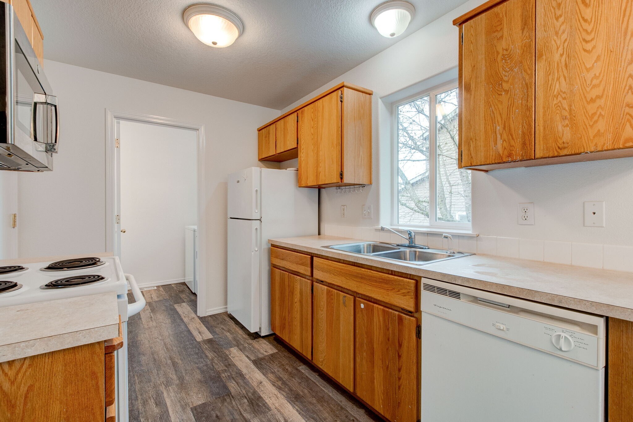 Building Photo - 8330 SE 92nd Ave