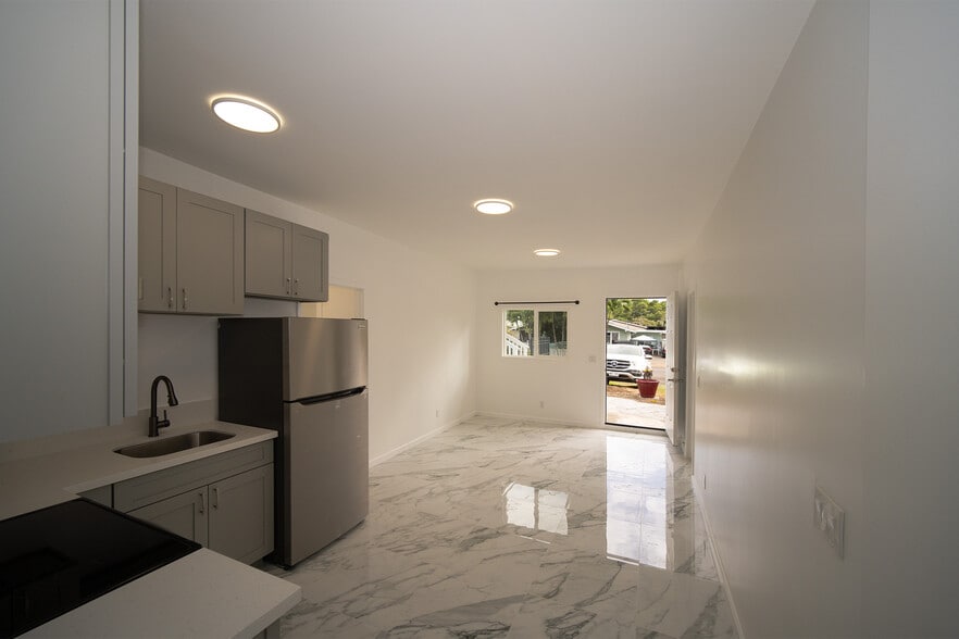 Building Photo - 45-349 Kulauli St