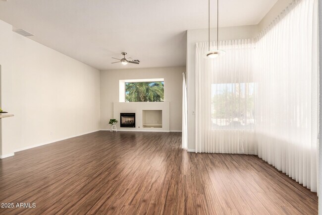 Building Photo - 15060 W Monterey Way