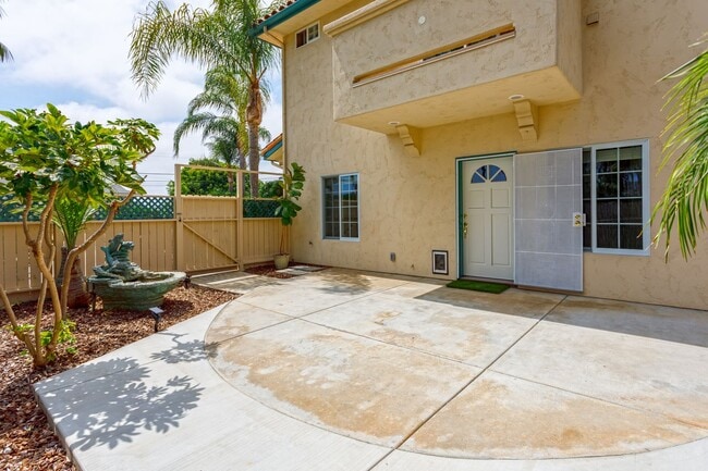 Building Photo - Fire Mountain 1 Bedroom with Private Patio