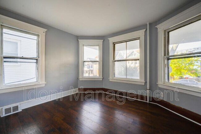 Building Photo - 76-78 Washington Terrace