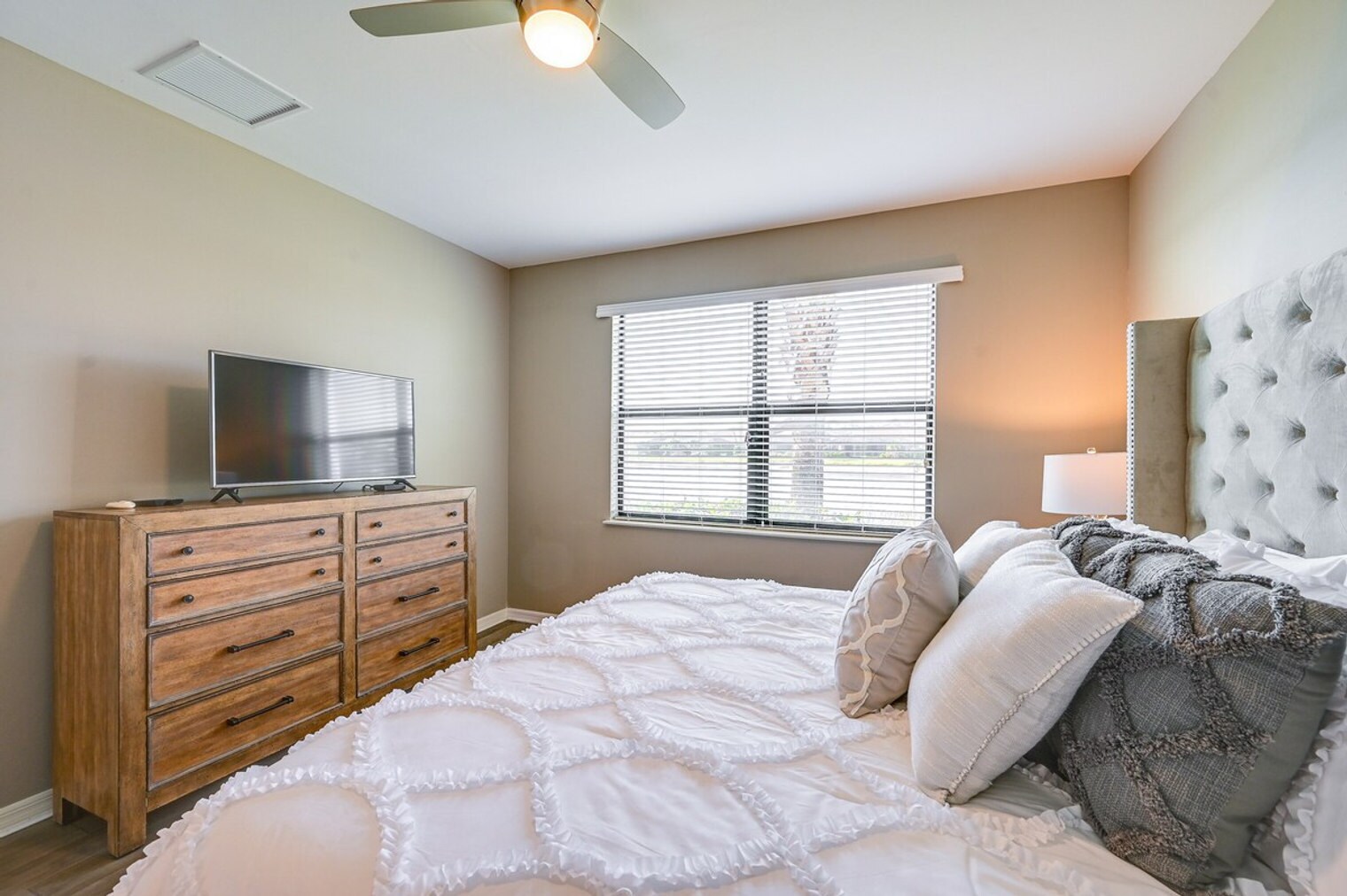 Building Photo - 9413 Terresina Dr