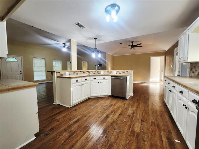 Building Photo - 113 Driftwood Cir
