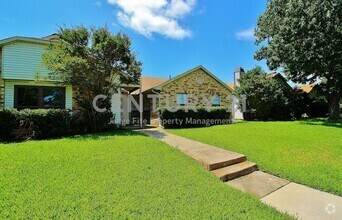 Building Photo - Nicely Updated 3/2 Duplex in Grand Prairie...