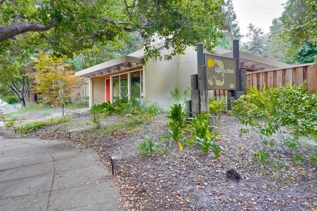 Building Photo - 505 Cypress Point Dr