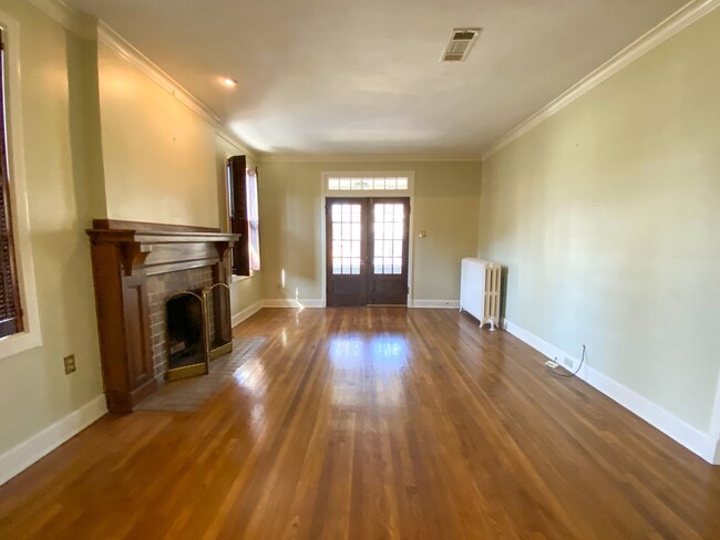 Building Photo - 3 bed, 1.5 bath unit in Midtown Memphis