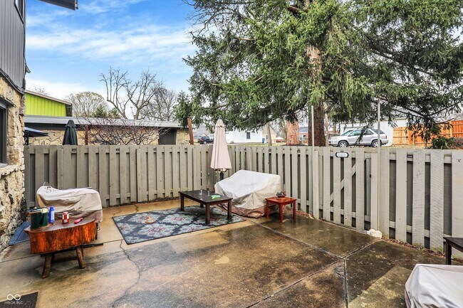 Building Photo - 5212 Nob Ln