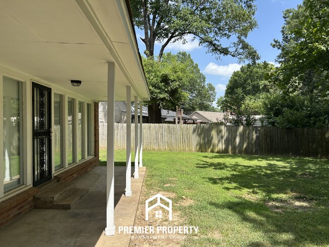 Building Photo - Stunning 3BR/2BA Near Southwind | 2,079 Sq Ft, Built-Ins, Fireplace & Covered Patio