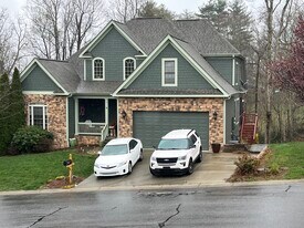 Building Photo - 12 Stone House Rd