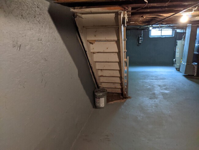 Building Photo - 1824 N Taney St