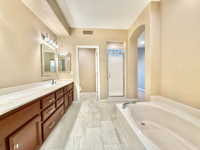 Building Photo - Charming Tatum Village Patio Home ? Ideal for Seasonal or Year-Round L