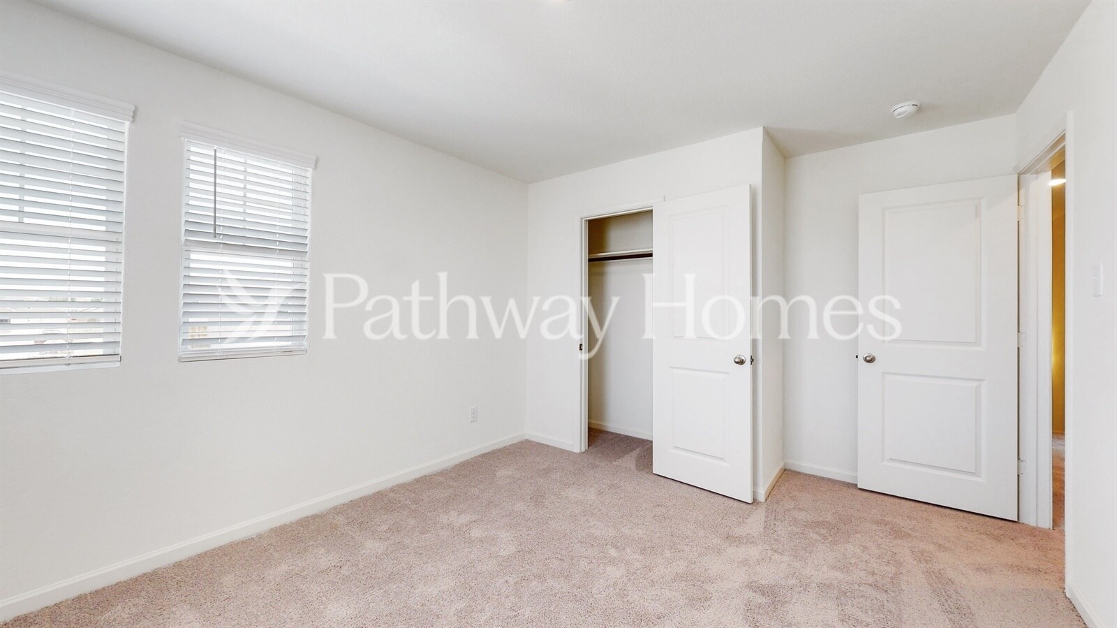 Building Photo - 8357 Hawkview Dr