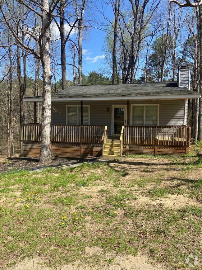 Building Photo - OCONEE COUNTY - Cute 2 bedroom 1.5 bath ho...