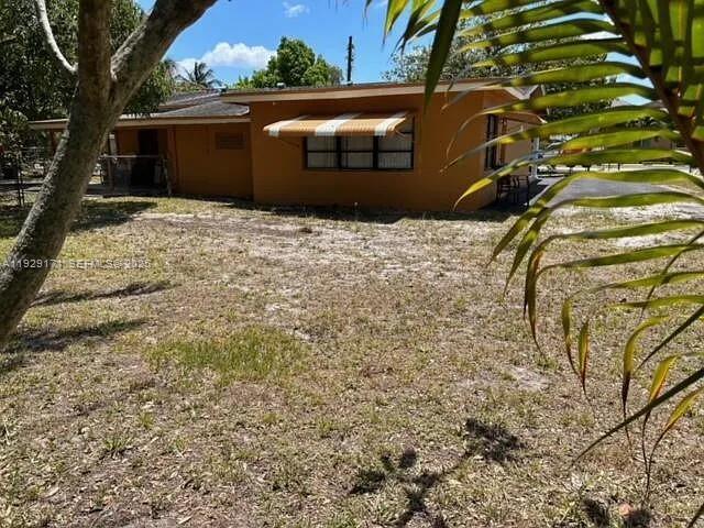 Building Photo - 1536 NW 15th Ave