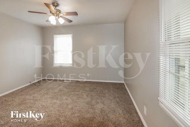 Building Photo - 9312 Stark Ave