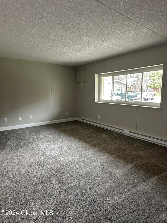 Building Photo - 205 S Allen St