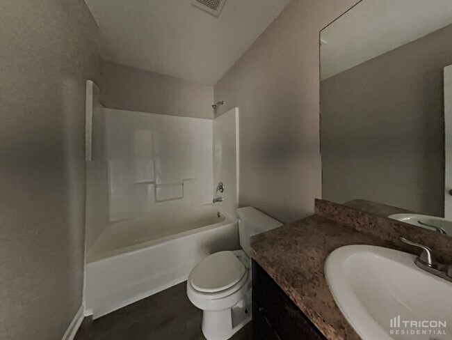 Building Photo - 81 Wyndham Ct