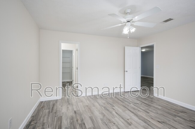 Building Photo - 965 Cammaron Way