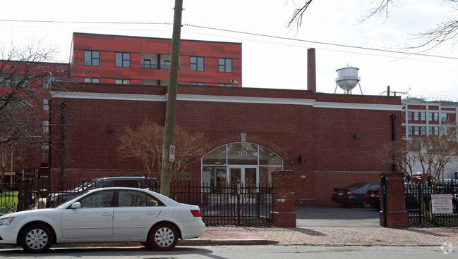 Building Photo - Pace King Warehouse