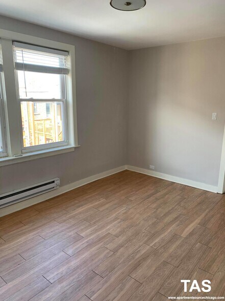 Building Photo - 511 W Belmont Ave