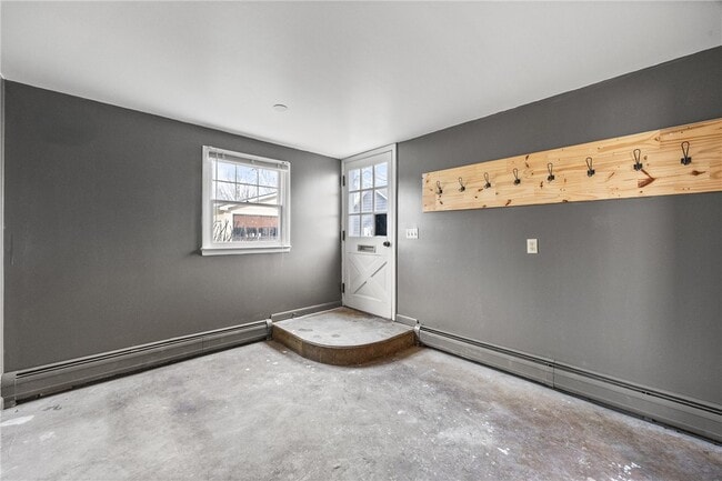 Building Photo - 373 Genesee St