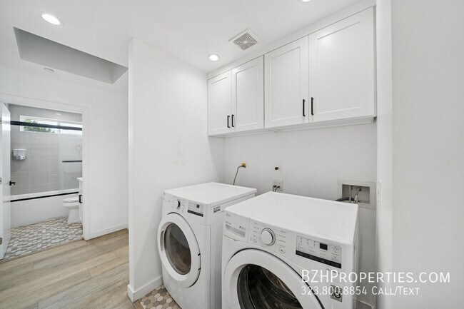 Building Photo - 835 N Harvard Blvd