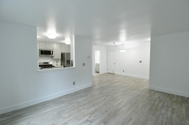 Building Photo - 2430 106th Dr SE