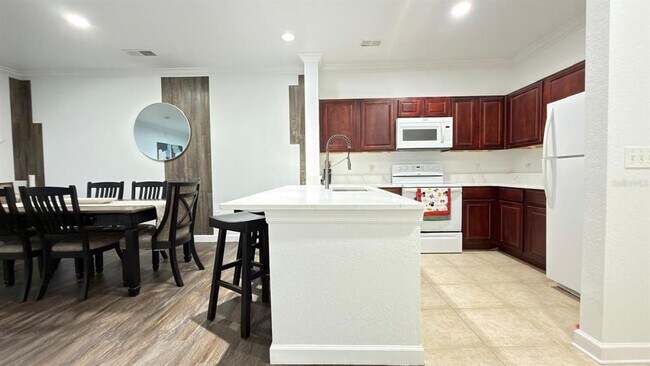 Building Photo - 1301 Tuscan Terrace