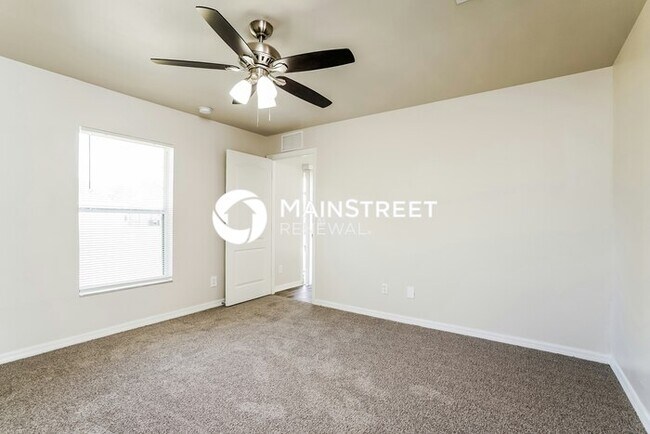 Building Photo - 3 Bedroom Pet-Friendly Home in LEHIGH ACRES, FL with Main Street Renewal
