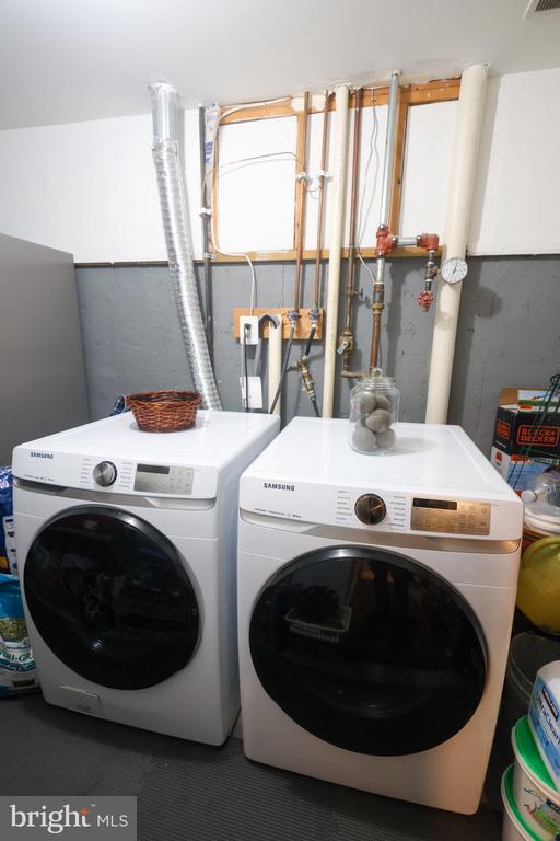 Building Photo - 1424 Falcon Nest Ct