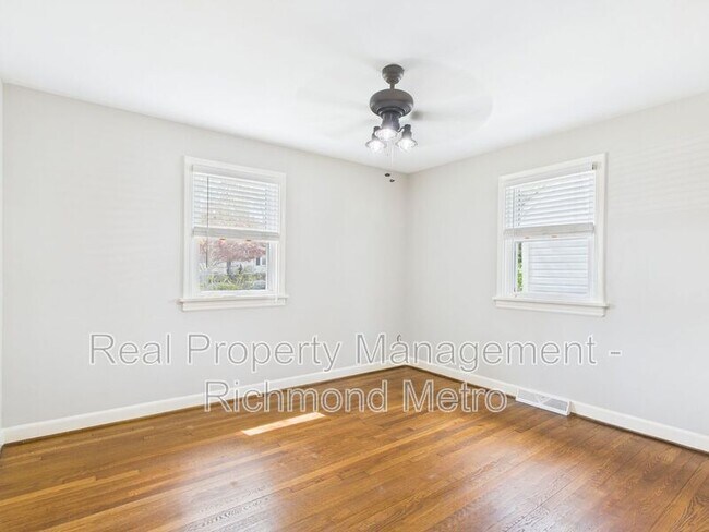 Building Photo - 2306 Kent St