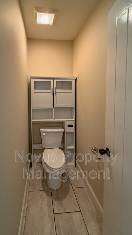 Building Photo - 338 Brookstone Dr