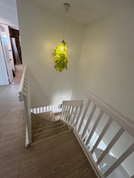 Building Photo - 1060 SW 111th Way