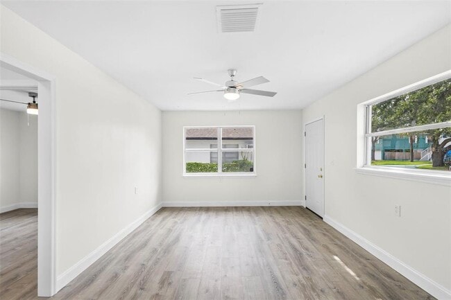 Building Photo - 6708 S Juanita St