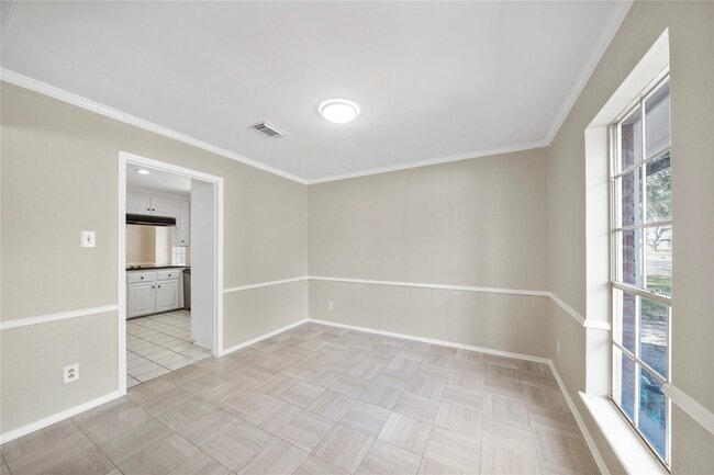 Building Photo - 16121 Singapore Ln