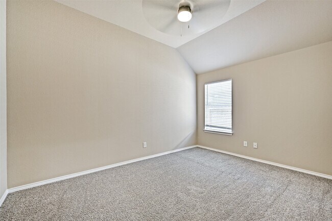 Building Photo - 3258 Gladewater Ln