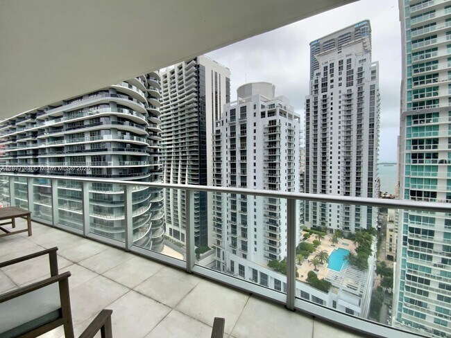 Building Photo - 1100 S Miami Ave