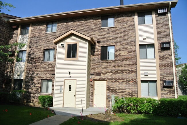 Building Photo - 12 Echo Ct