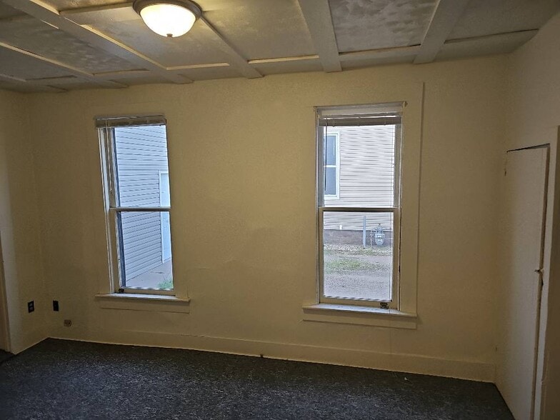 Building Photo - 614 Water St