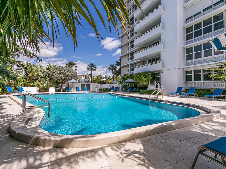 Building Photo - 888 Intracoastal Dr