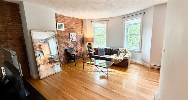 Building Photo - 474 Massachusetts Ave