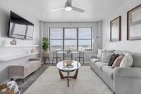 Building Photo - 311 W Ashley St