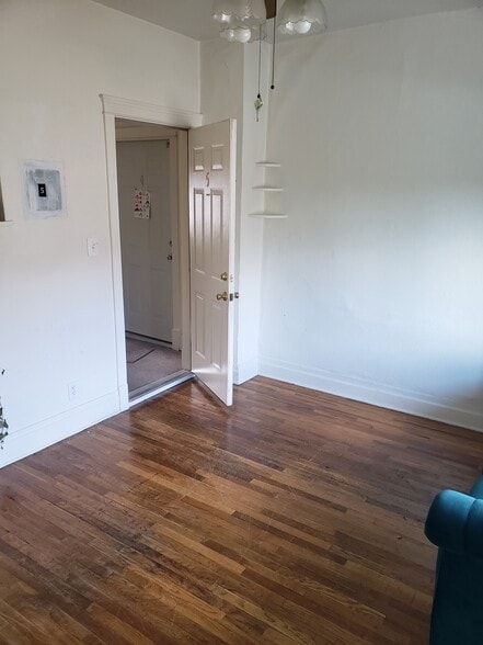 Building Photo - 972 23rd St