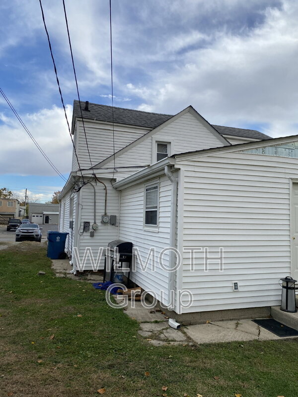 Building Photo - 5338 Winthrop Ave