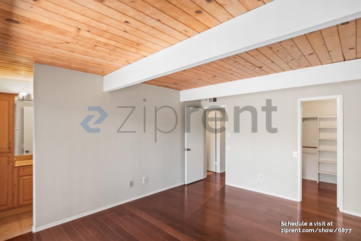 Building Photo - 715 Quetta Ave