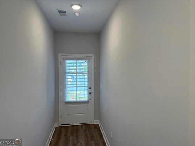 Building Photo - 3614 Silvery Wy