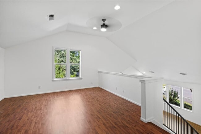 Building Photo - 235 Jackson Creek Dr