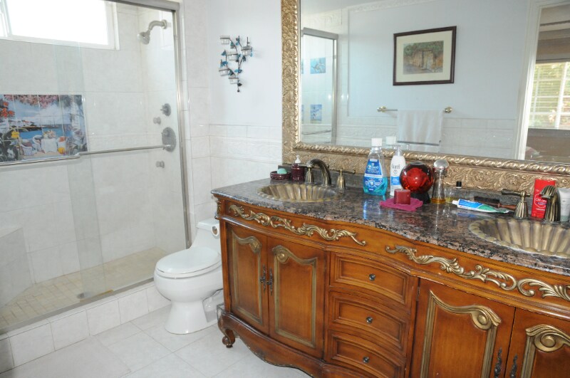 Building Photo - 1902 Stonesgate St